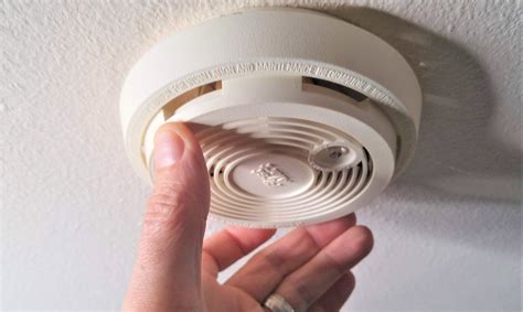 where to install smoke detector